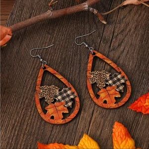 NWT Dangle Fall Earrings